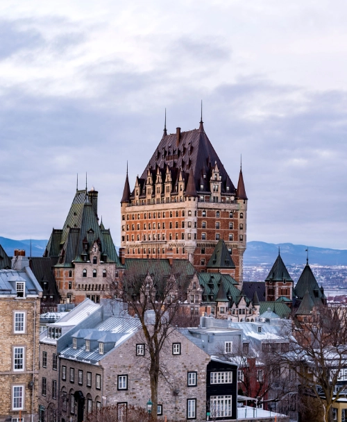 daytime view of the fairmont le chateau frontenac